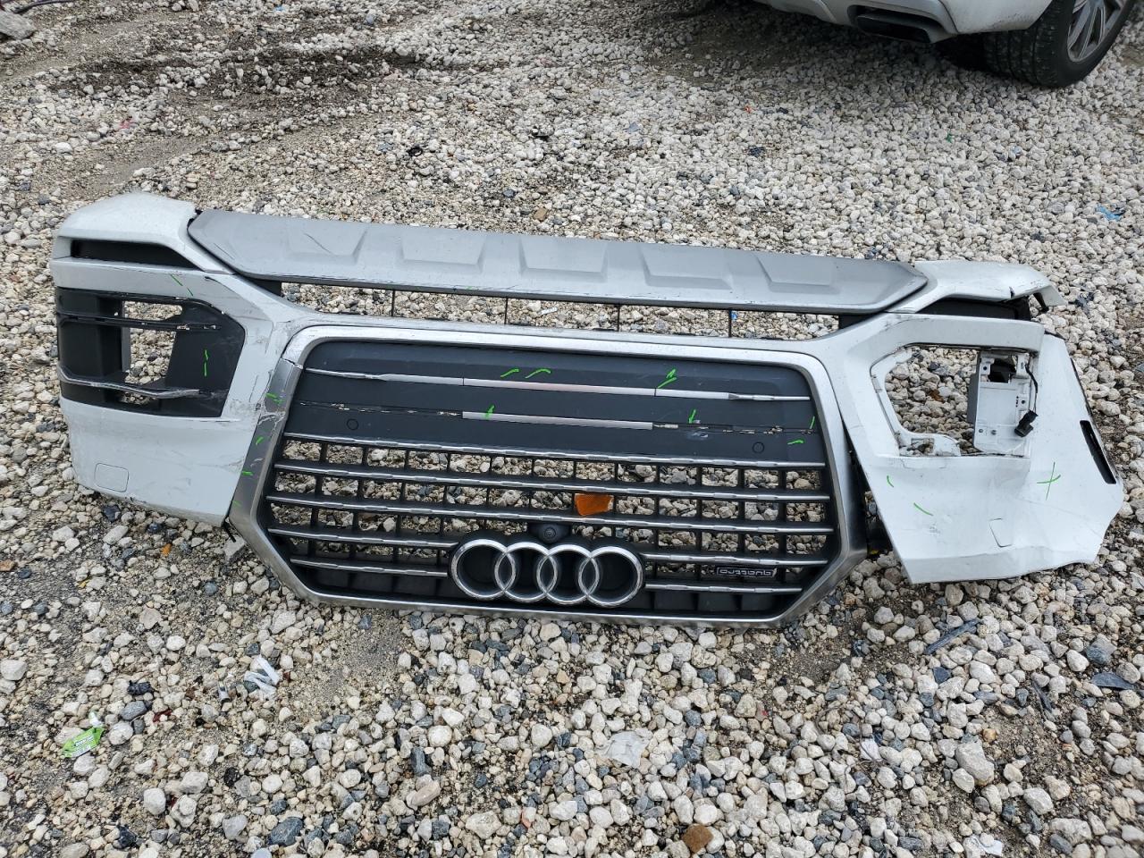 2017 Audi Q7 VIN WA1LHAF71HD038447 Copart auction photo, front end damage thumbnail 13