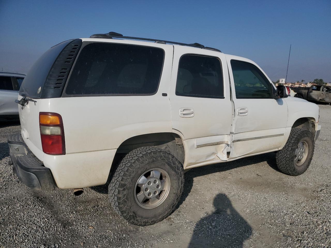 2001 Chevrolet Tahoe VIN 1GNEK13T31R132721 Copart auction photo, side damage thumbnail 3