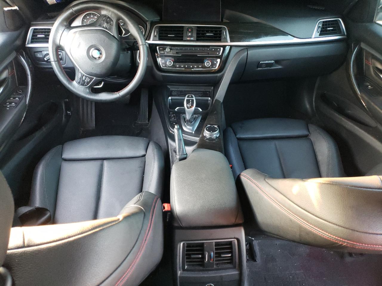 2017 BMW 3er VIN WBA8D9G58HNU59057 Copart auction photo, all over / undercarriage damage thumbnail 8