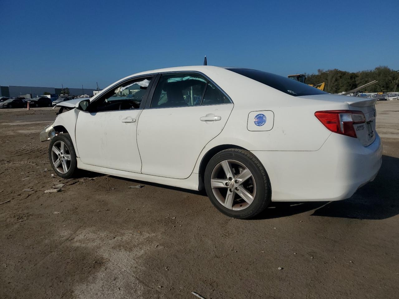 2014 Toyota Camry VIN 4T1BF1FK2EU768418 Copart auction photo, front end damage thumbnail 2
