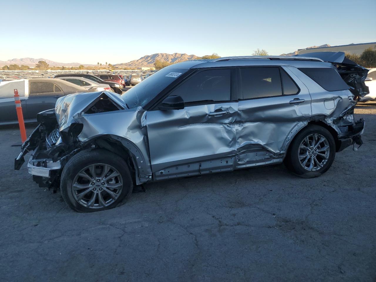 2022 Ford Explorer VIN 1FMSK7FH2NGA51650