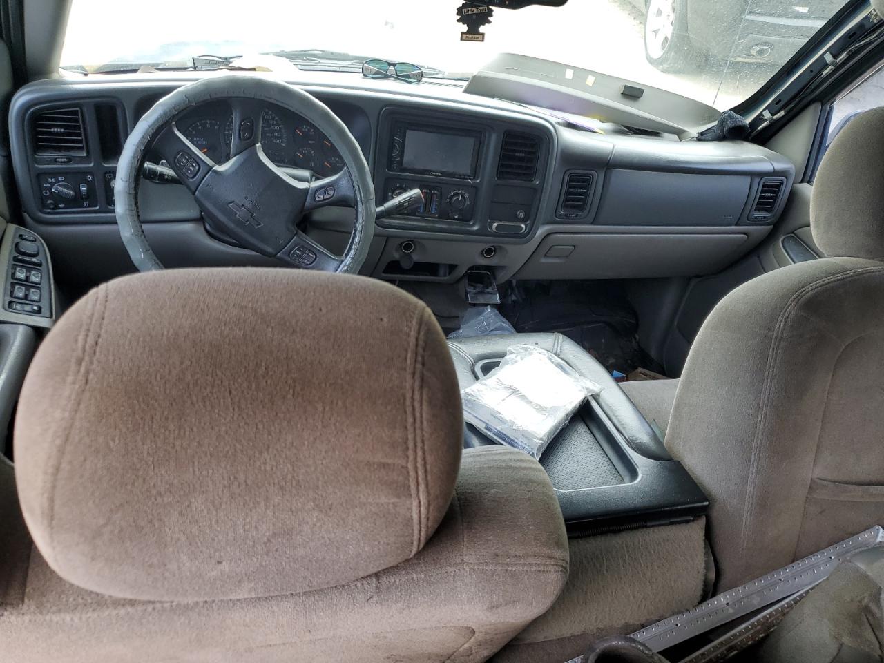 2006 Chevrolet Tahoe VIN 1GNEC13Z86J108812 Copart auction photo, front end / side damage thumbnail 8