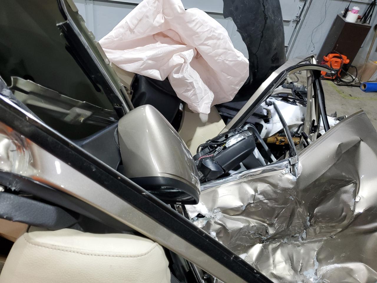 2015 Volkswagen Passat VIN 1VWAT7A30FC119863 Copart auction photo, all over damage thumbnail 8