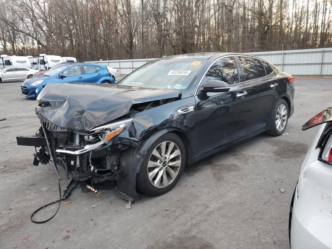 2016 KIA Optima VIN 5XXGU4L39GG045530