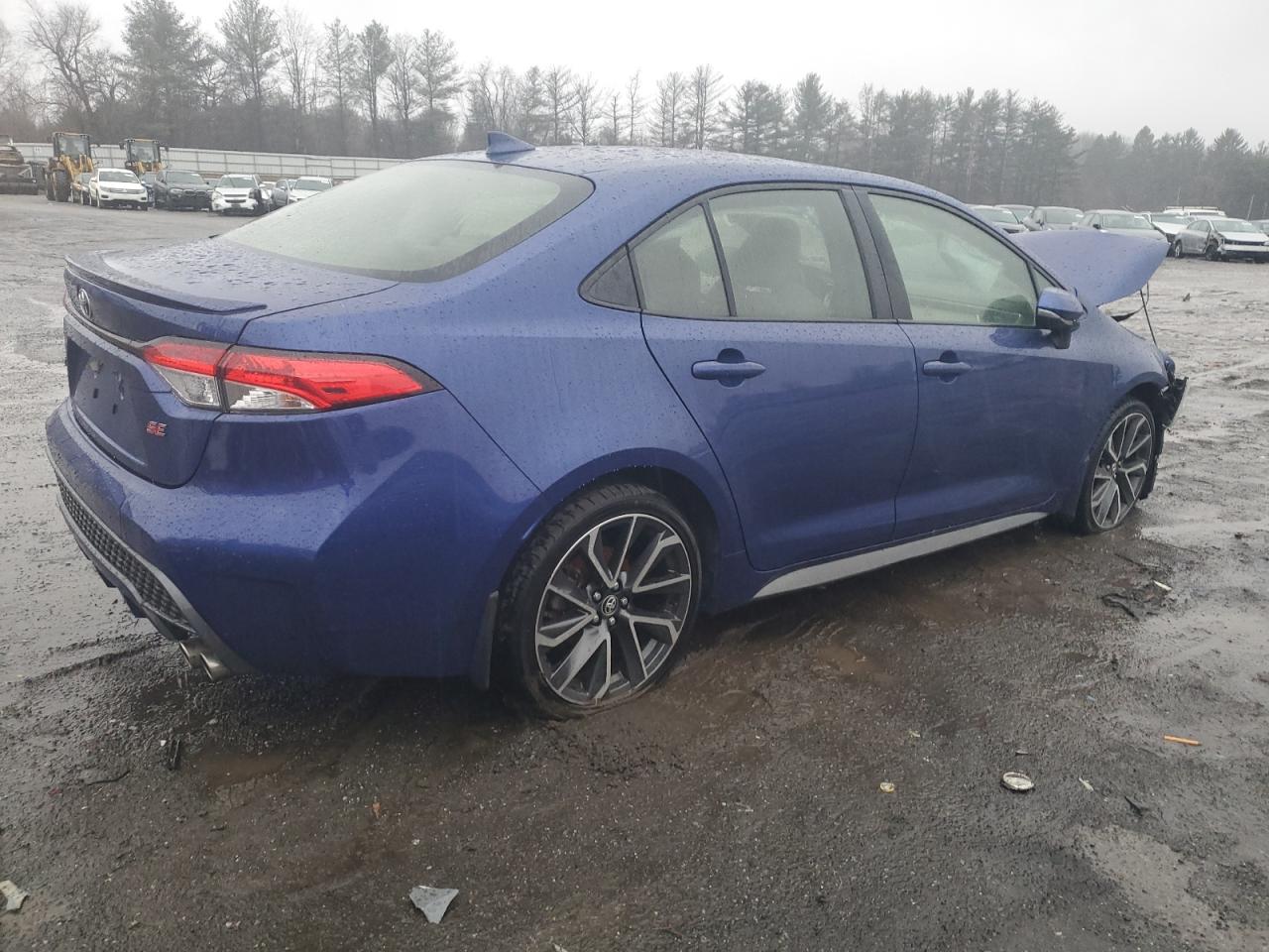 2020 Toyota Corolla VIN JTDP4RCE7LJ001028 Copart auction photo, front end / minor dent/scratches damage thumbnail 3