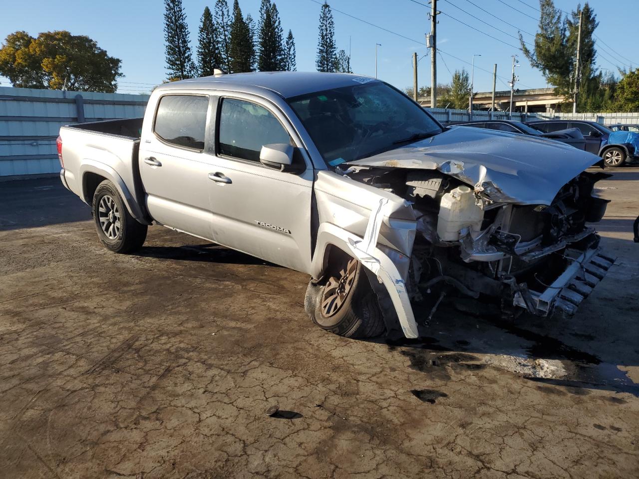 2020 Toyota Tacoma VIN 3TMAZ5CN8LM130155 Copart auction photo, front end / undercarriage damage thumbnail 4