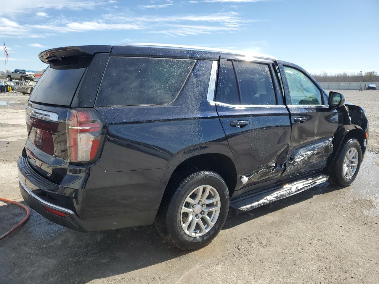 2021 Chevrolet Tahoe VIN 1GNSCNKDXMR120507 Copart auction photo, side / front end damage thumbnail 3