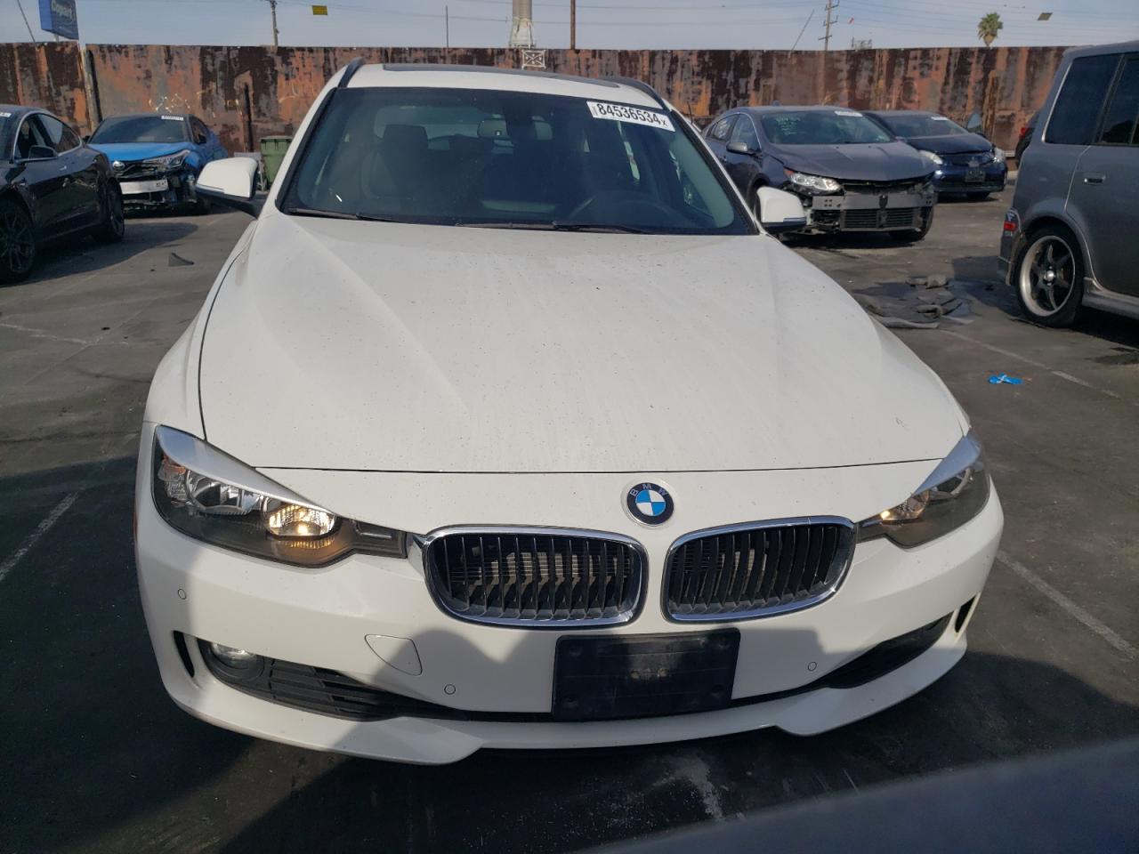 2015 BMW 3er VIN WBA3G7C51FK296584 Copart auction photo, side damage thumbnail 5