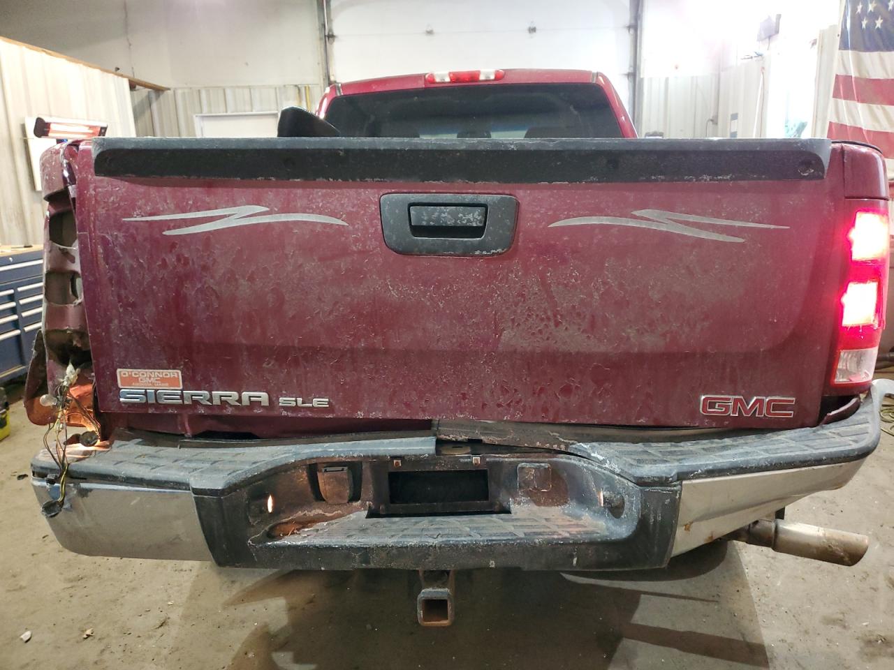 2007 GMC Sierra VIN 2GTEK19J371651249 Copart auction photo, rear end / side damage thumbnail 6