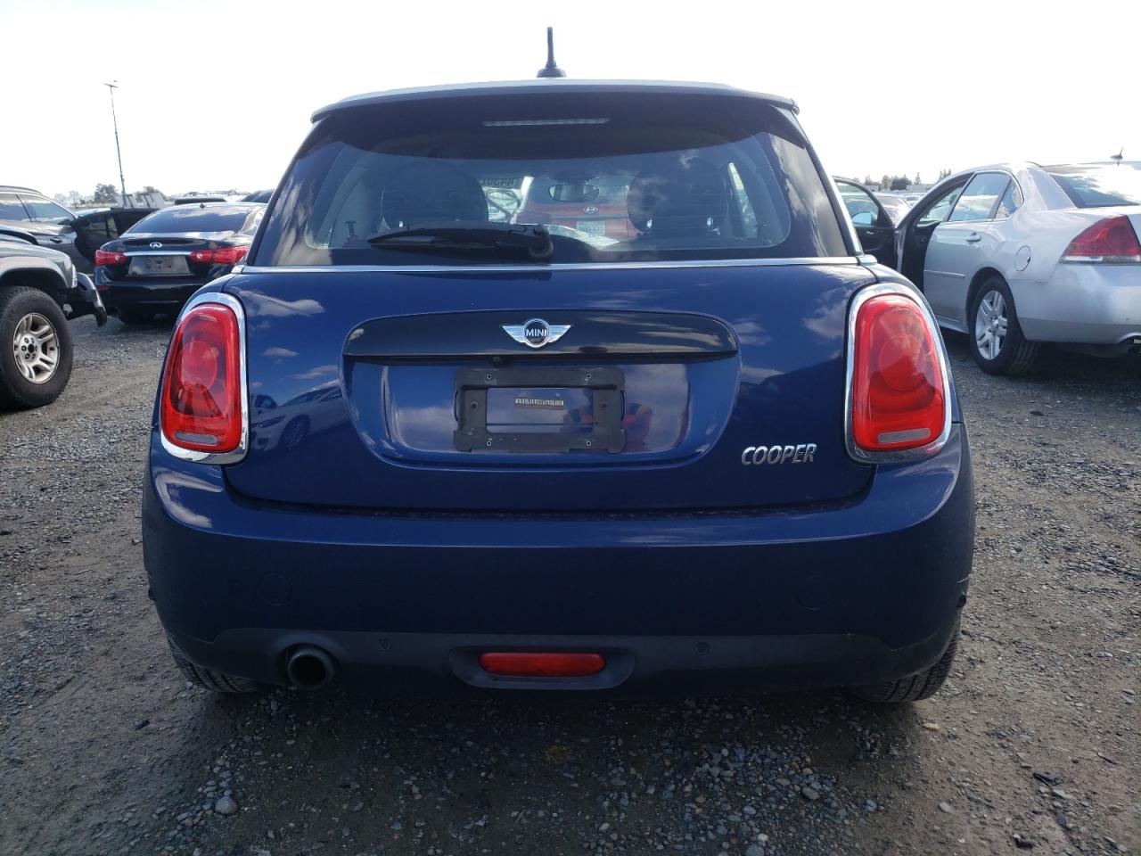 2018 MINI Cooper VIN WMWXP5C54J2G61437 Copart auction photo, front end / side damage thumbnail 6