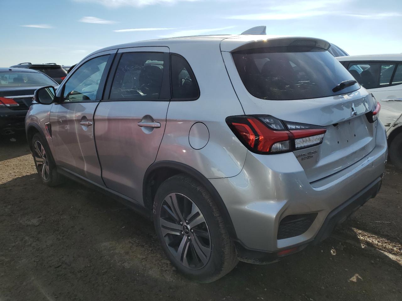 2021 Mitsubishi Outlander VIN JA4APVAU9MU025664 Copart auction photo, front end damage thumbnail 2