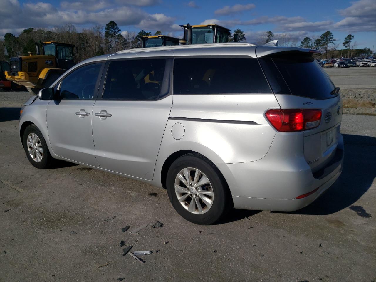 2015 KIA Sedona VIN KNDMB5C1XF6067496 Copart auction photo, front end damage thumbnail 2