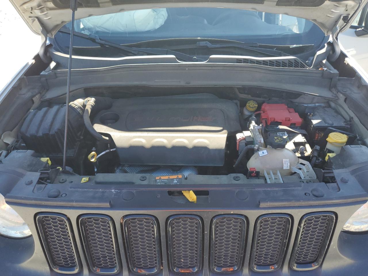 2018 Jeep Renegade VIN ZACCJBAB9JPH37859 Copart auction photo, front end damage thumbnail 13