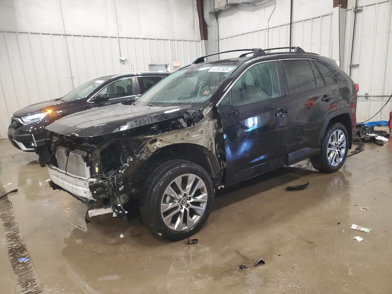 2022 Toyota RAV 4 VIN 2T3A1RFV6NW303697