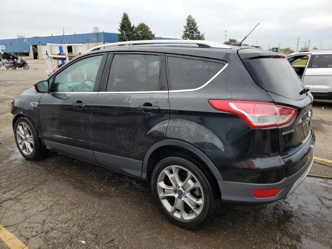 2015 Ford Escape VIN 1FMCU0JX0FUC34956 Copart auction photo, front end damage thumbnail 2