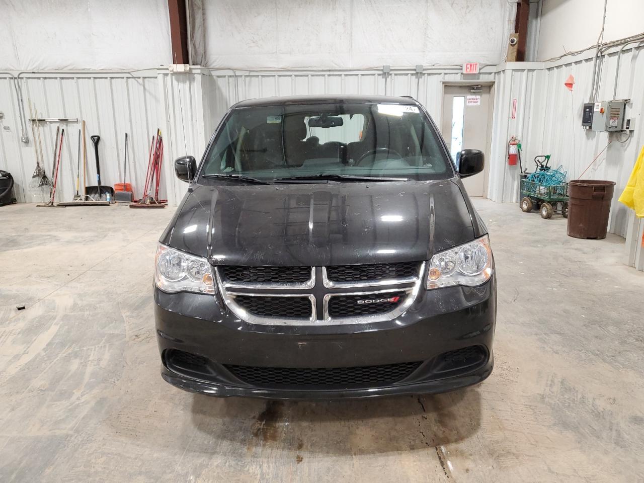 2015 Dodge Caravan VIN 2C4RDGBG1FR690631 Copart auction photo, rear end / side damage thumbnail 5