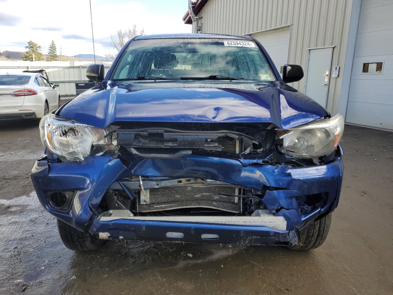 2014 Toyota Tacoma VIN 5TFLU4EN1EX089041 Copart auction photo, front end / minor dent/scratches damage thumbnail 5