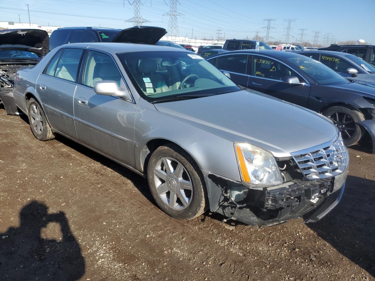2006 Cadillac DTS VIN 1G6KD57Y06U201634 Copart auction photo, front end / minor dent/scratches damage thumbnail 4