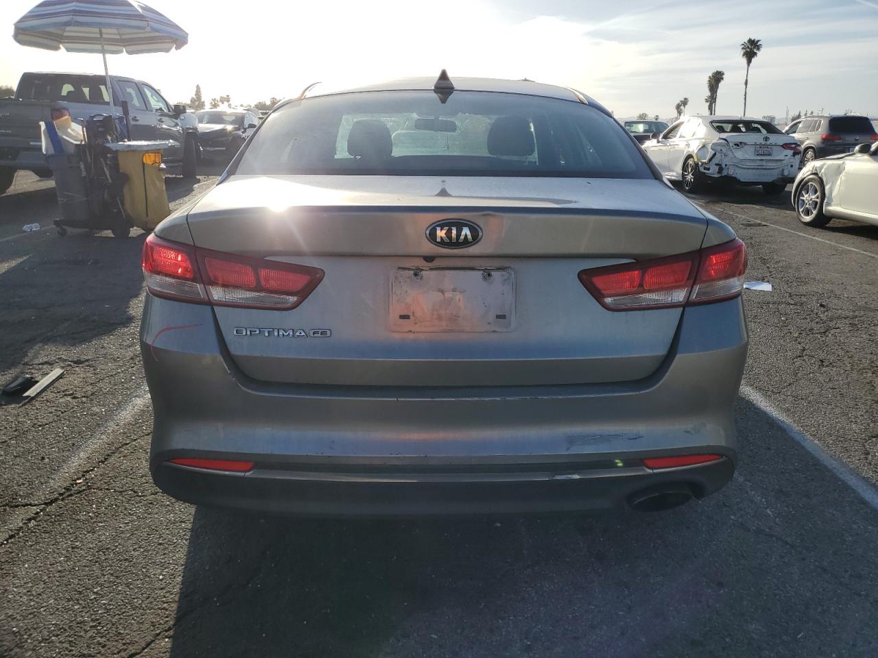 2017 KIA Optima VIN 5XXGT4L38HG125275 Copart auction photo, frame damage / front end damage thumbnail 6