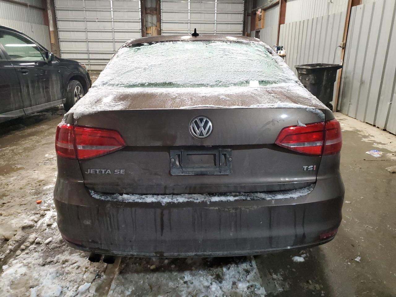 2015 Volkswagen Jetta VIN 3VWD17AJ6FM406625 Copart auction photo, front end / side damage thumbnail 6