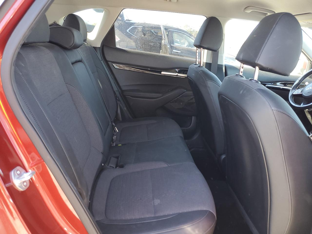 2023 KIA Seltos VIN KNDEU2AA9P7427305 Copart auction photo, all over damage thumbnail 11