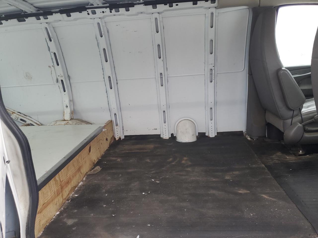 2011 Chevrolet Express VIN 1GCSGAFX9B1120052 Copart auction photo, normal wear damage thumbnail 11