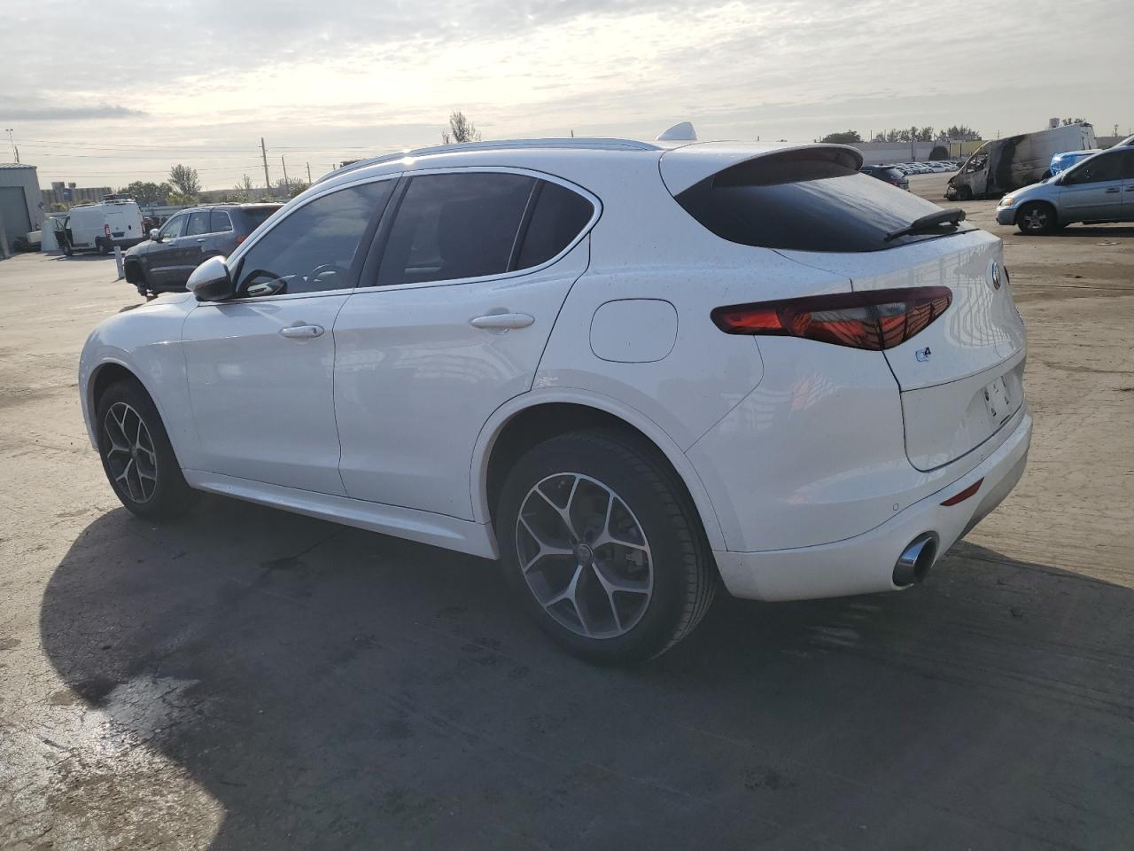 2020 Alfa Romeo Stelvio VIN ZASPAKBN3L7C83383 Copart auction photo, front end damage thumbnail 2