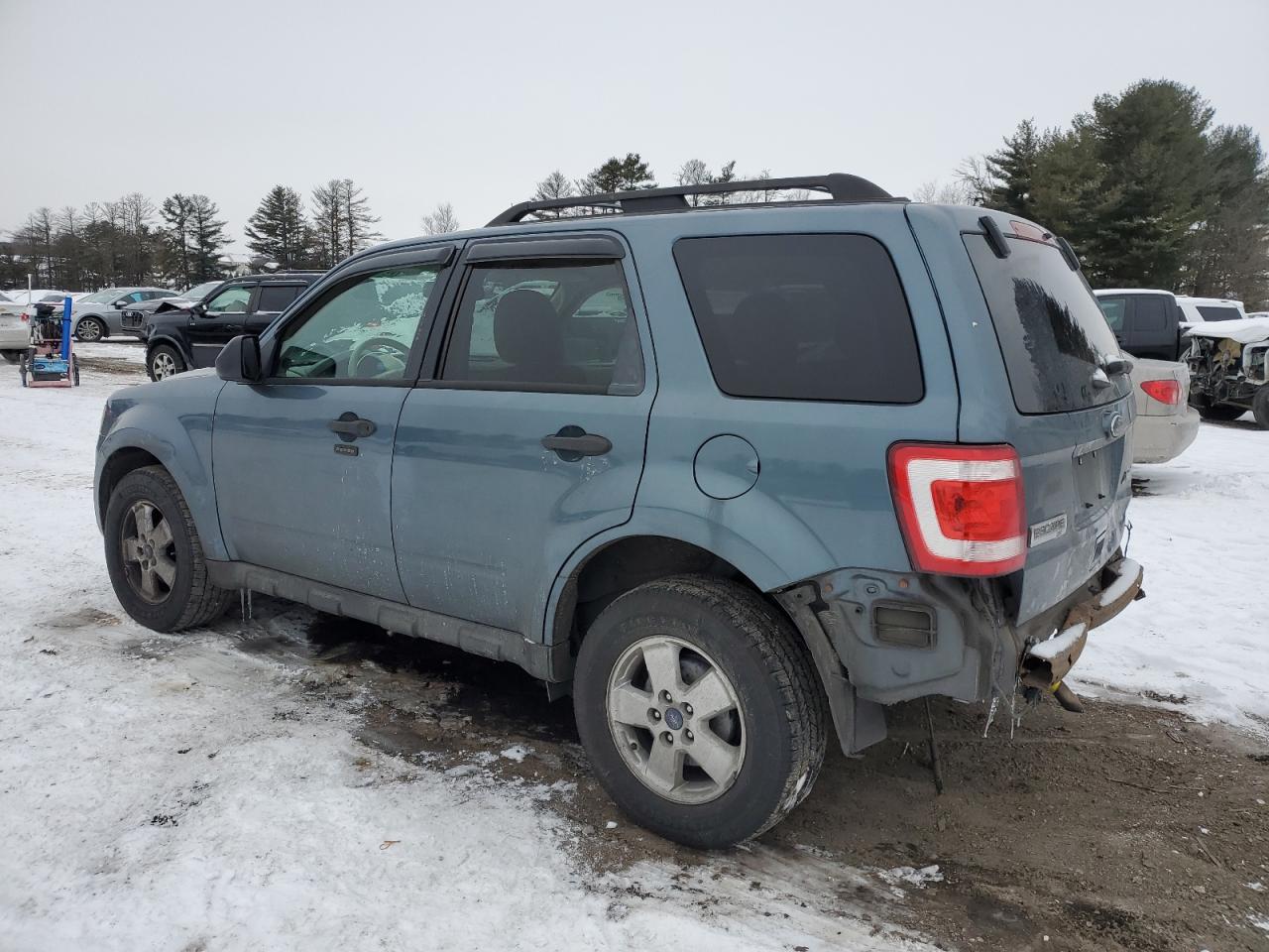 2011 Ford Escape VIN 1FMCU9DG3BKA90776 Copart auction photo, rear end / minor dent/scratches damage thumbnail 2