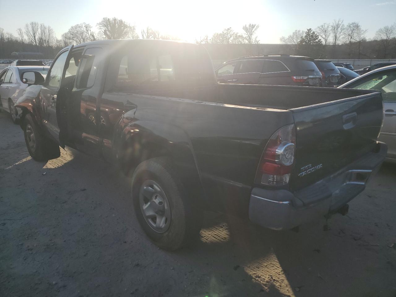 2013 Toyota Tacoma VIN 5TFTU4GN5DX042803 Copart auction photo, front end damage thumbnail 2