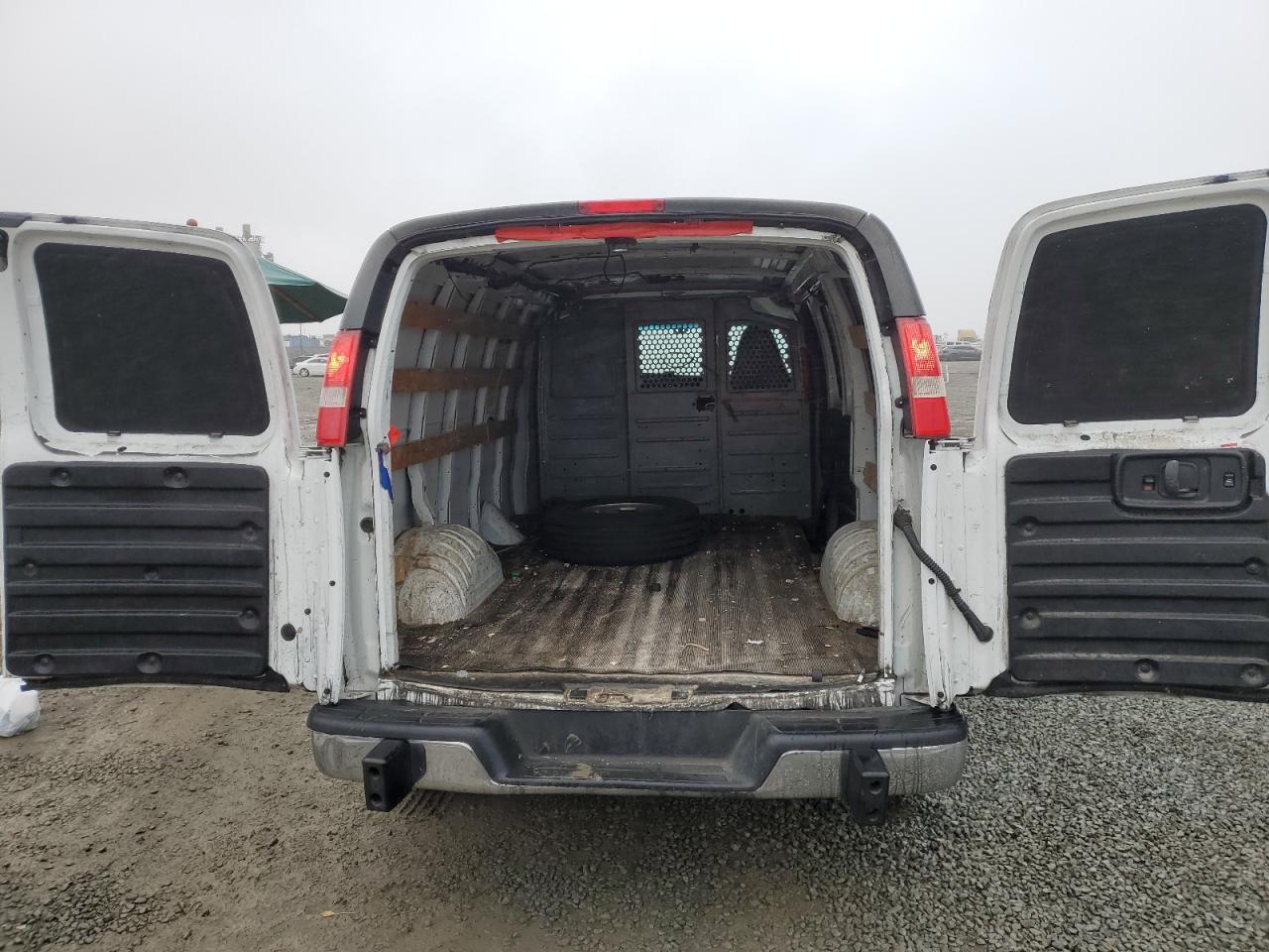 2017 GMC Savana VIN 1GTW7AFF7H1912413 Copart auction photo, side damage thumbnail 10
