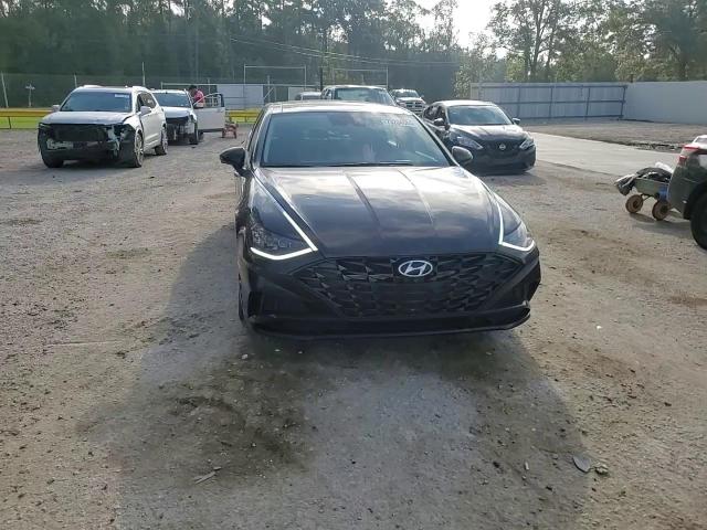 2022 Hyundai Sonata VIN KMHL34J28NA179364 Copart auction photo, rear end / minor dent/scratches damage thumbnail 10