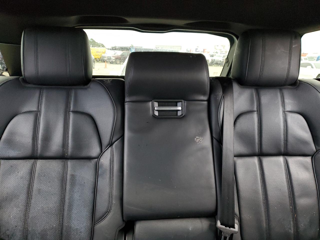 2015 Land Rover Range Rover VIN SALWR2VF6FA602132 Copart auction photo, water/flood / minor dent/scratches damage thumbnail 10
