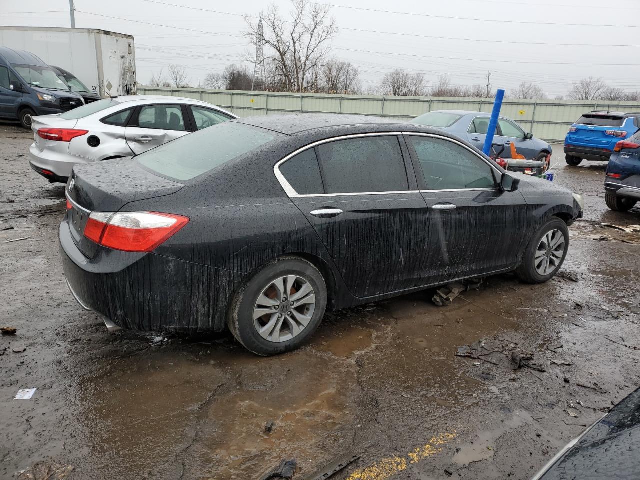 2015 Honda Accord VIN 1HGCR2F33FA237313 Copart auction photo, front end damage thumbnail 3