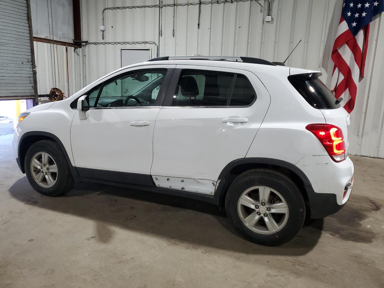 2020 Chevrolet Trax VIN 3GNCJPSB6LL262699 Copart auction photo, side / minor dent/scratches damage thumbnail 2