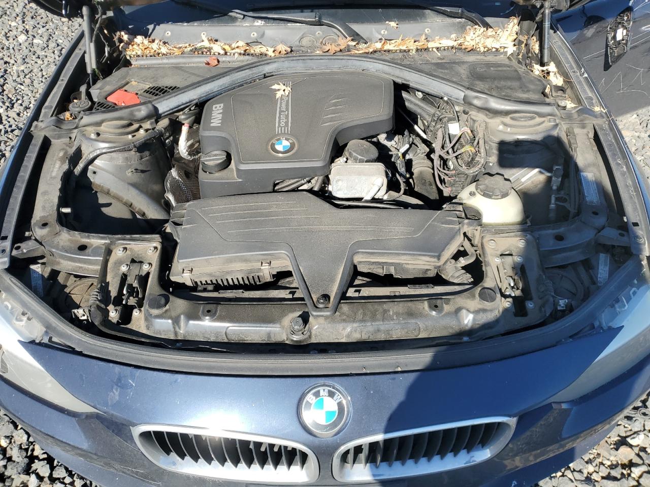 2013 BMW 3er VIN WBA3B3G58DNP38418 Copart auction photo, vandalism damage thumbnail 13