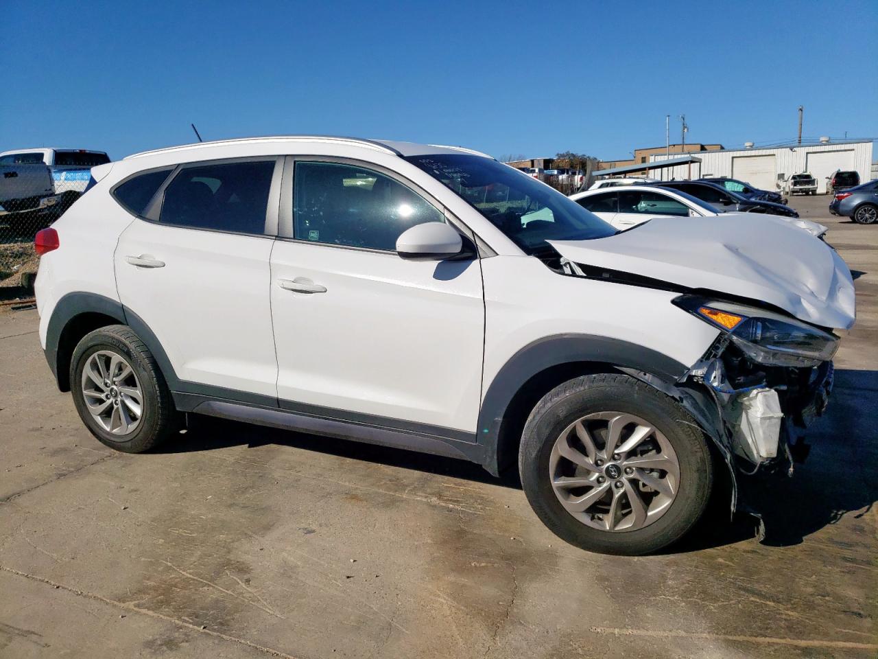 2016 Hyundai Tucson VIN KM8J33A41GU104655 Copart auction photo, front end damage thumbnail 4