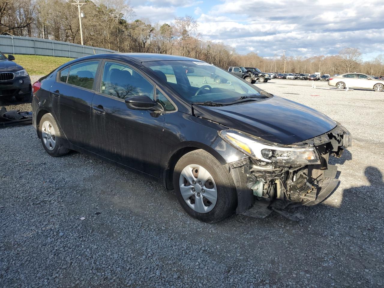 2017 KIA Forte VIN 3KPFK4A79HE069988 Copart auction photo, front end / minor dent/scratches damage thumbnail 4