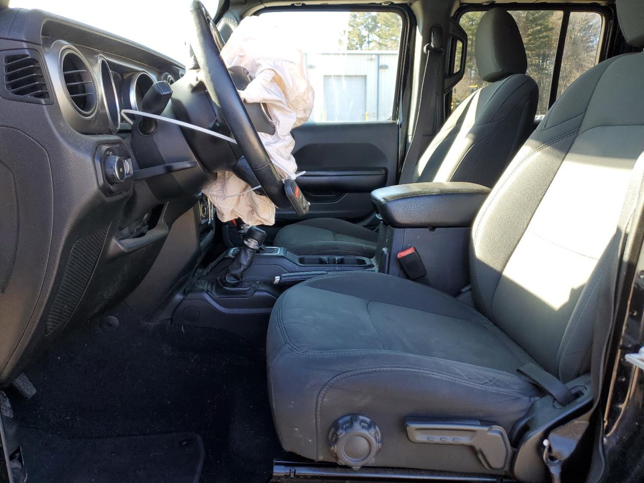 2018 Jeep Wrangler VIN 1C4HJXDG0JW150155 Copart auction photo, front end damage thumbnail 7