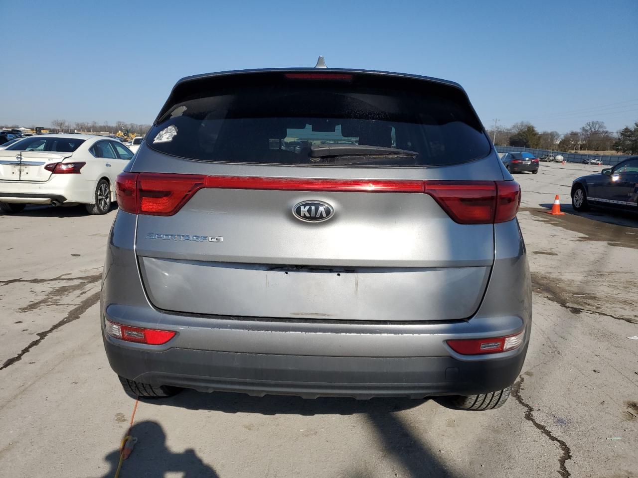2019 KIA Sportage VIN KNDPM3AC7K7619587 Copart auction photo, side / rear end damage thumbnail 6
