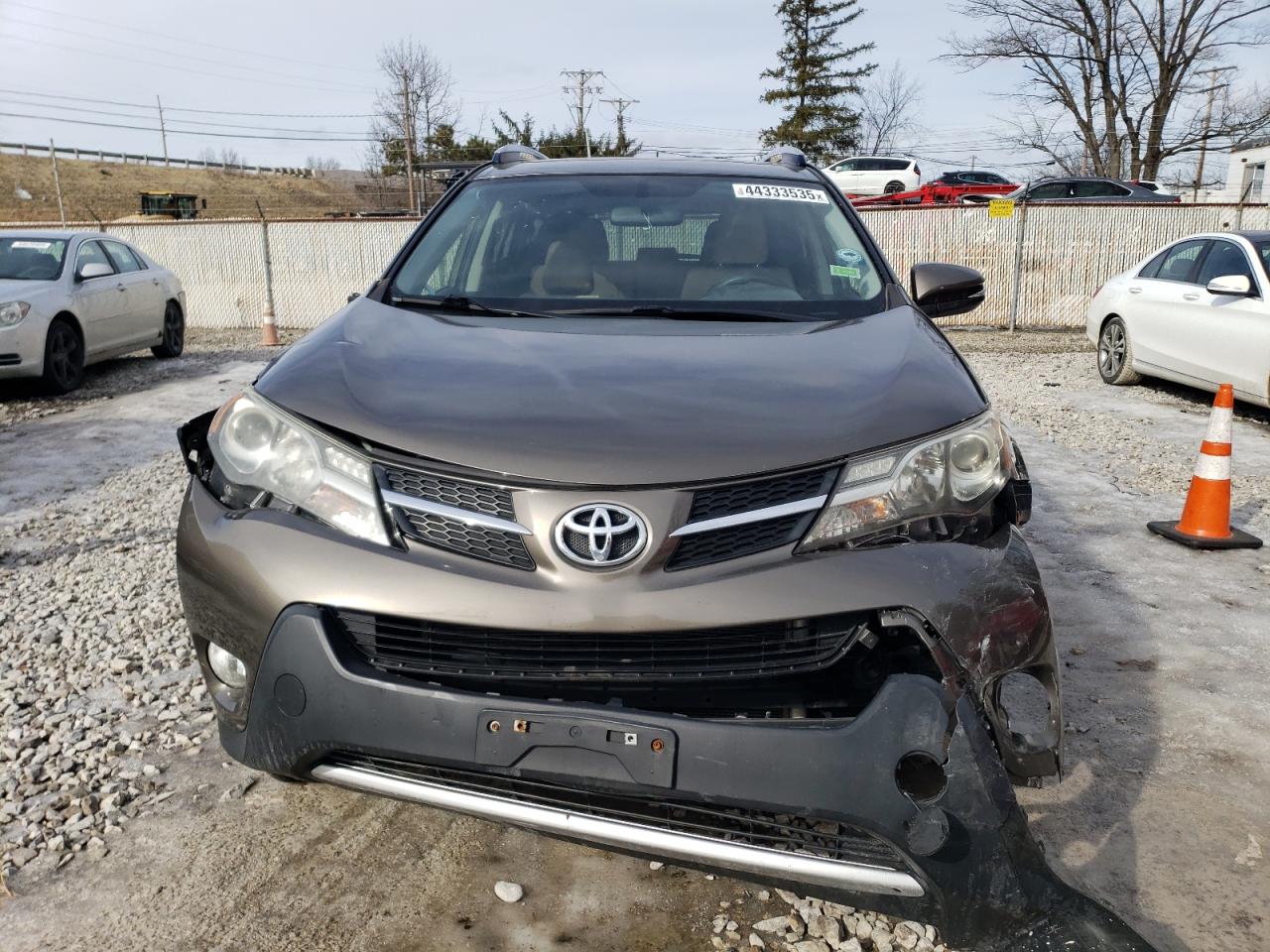 2015 Toyota RAV 4 VIN JTMRFREV7FD133564 Copart auction photo, front end / side damage thumbnail 5