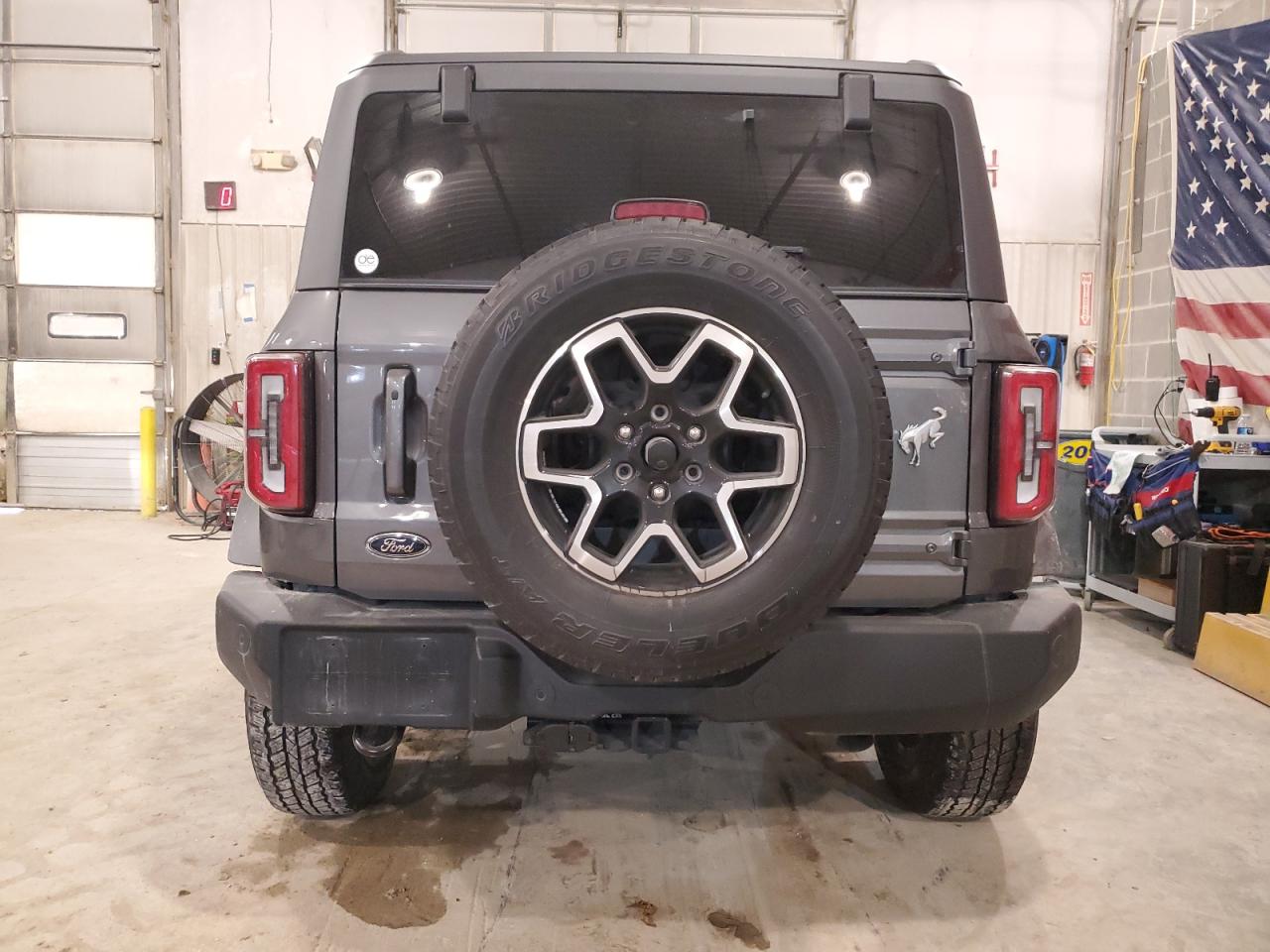 2023 Ford Bronco VIN 1FMEE5DP7PLC16265 Copart auction photo, burn / minor dent/scratches damage thumbnail 6