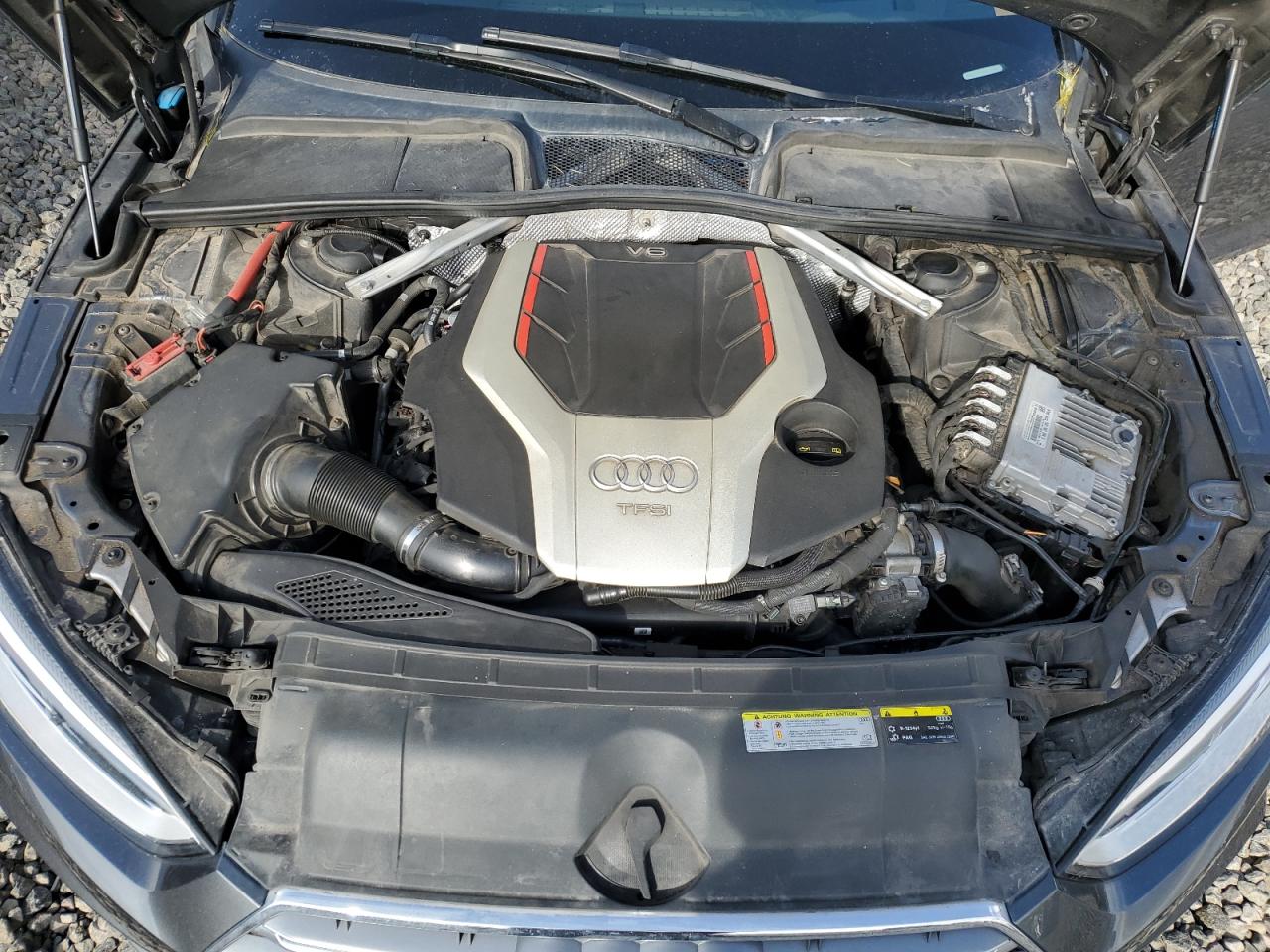 2018 Audi RS5 VIN WAUC4CF52JA103855 Copart auction photo, undercarriage / minor dent/scratches damage thumbnail 11