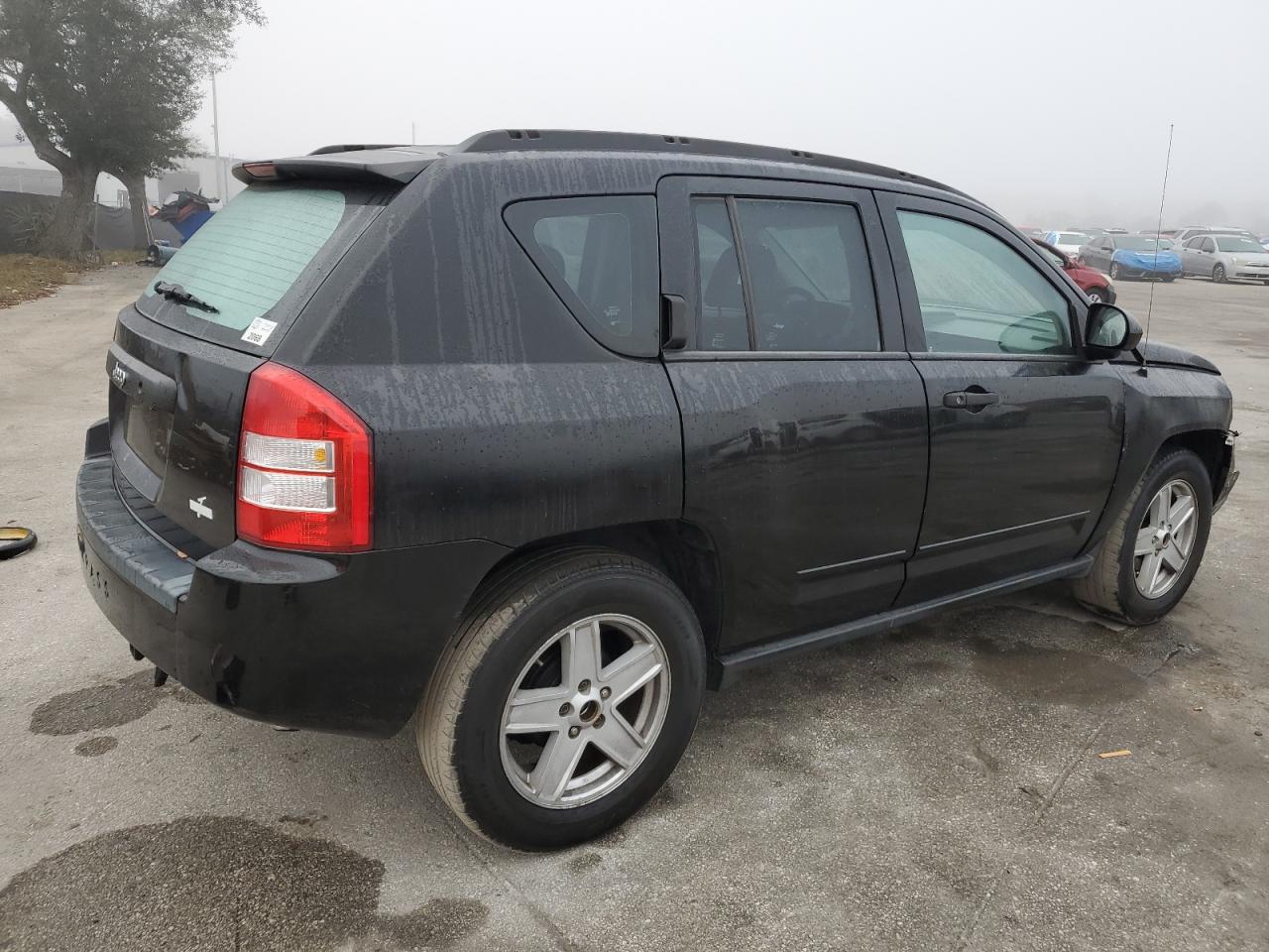 2008 Jeep Compass VIN 1J8FT47W28D668334 Copart auction photo, front end damage thumbnail 3