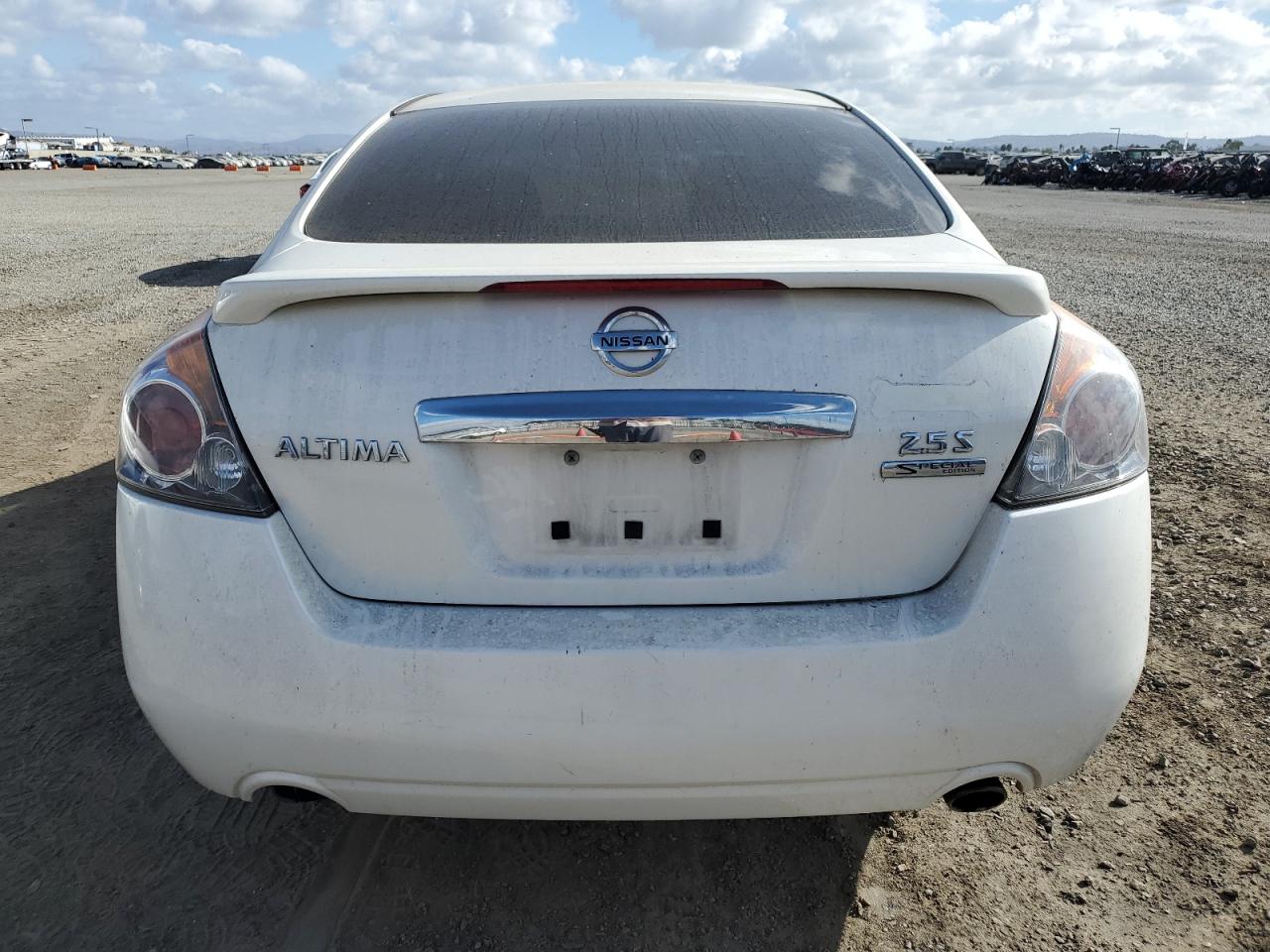 2011 Nissan Altima VIN 1N4AL2AP3BN423721 Copart auction photo, vandalism damage thumbnail 6