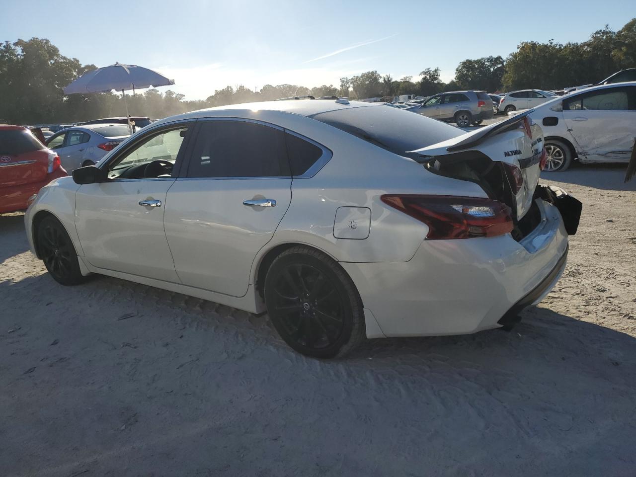 2018 Nissan Altima VIN 1N4AL3AP9JC285098 Copart auction photo, rear end / minor dent/scratches damage thumbnail 2