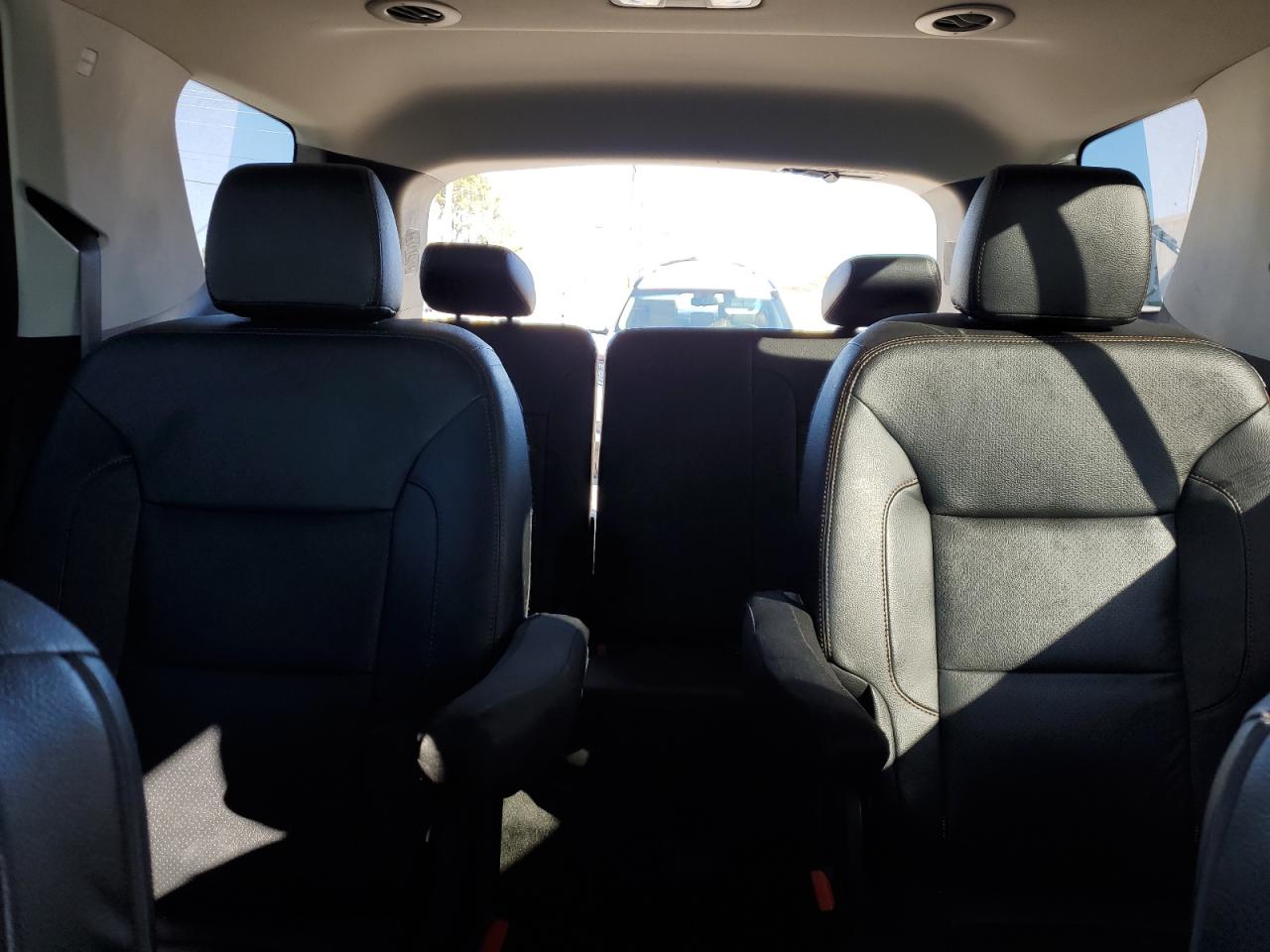 2019 Chevrolet Traverse VIN 1GNERKKW5KJ290698 Copart auction photo, front end damage thumbnail 10
