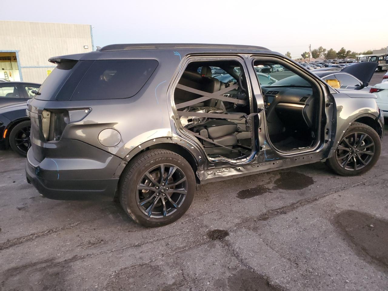 2018 Ford Explorer VIN 1FM5K7D87JGC72803 Copart auction photo, side / front end damage thumbnail 3