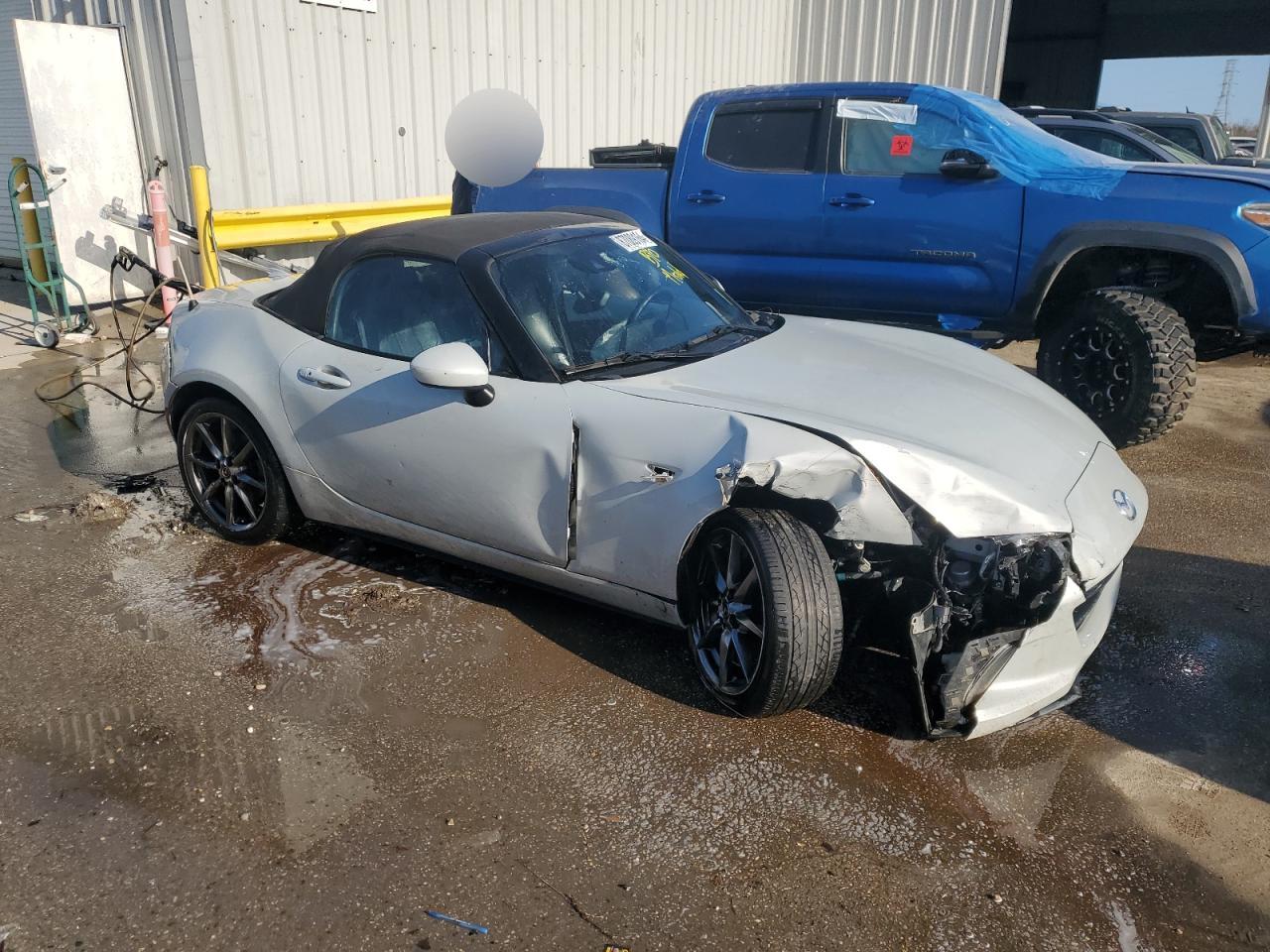 2016 Mazda MX-5 VIN JM1NDAD74G0111412 Copart auction photo, front end damage thumbnail 4
