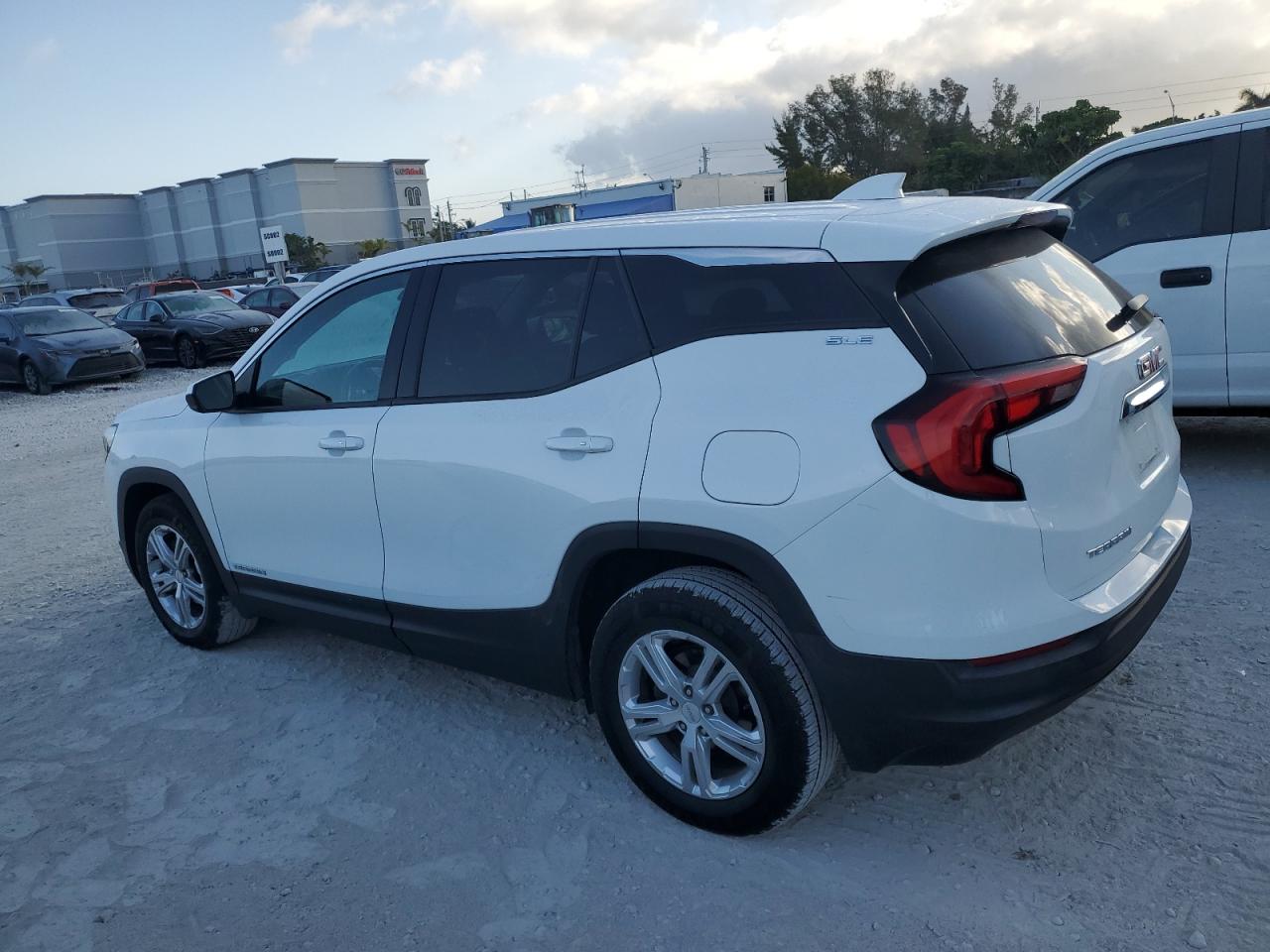 2020 GMC Terrain VIN 3GKALMEV8LL159366 Copart auction photo, front end / side damage thumbnail 2