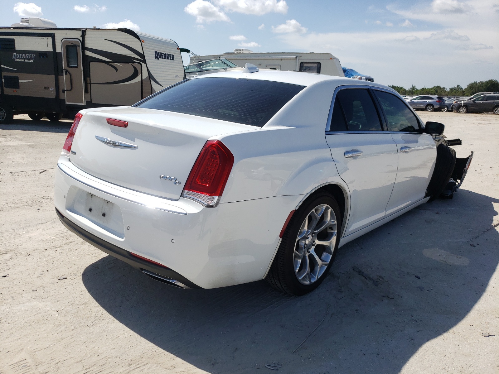 2016 Chrysler 300 VIN 2C3CCAPT6GH161537 Copart auction photo, front end damage thumbnail 4